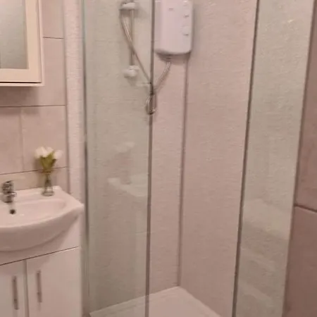 Seaview Apartament *